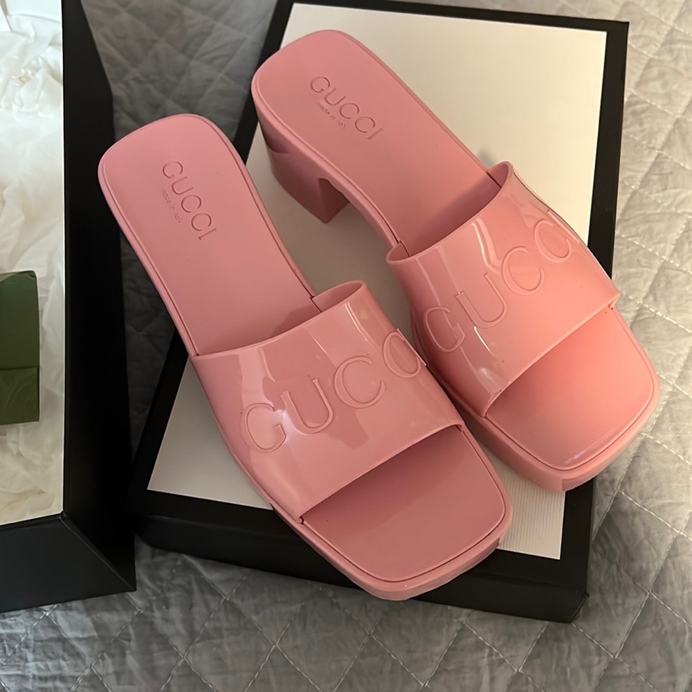 Pink Gucci womens rubber slides